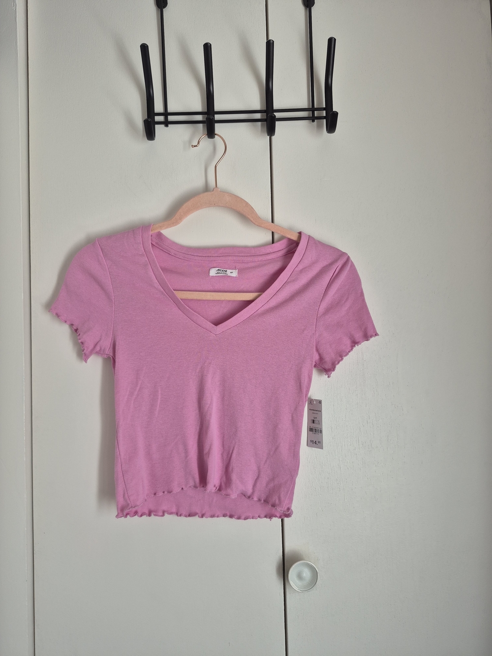 Ardene Pink V-Neck Lettuce-Edge Crop Top